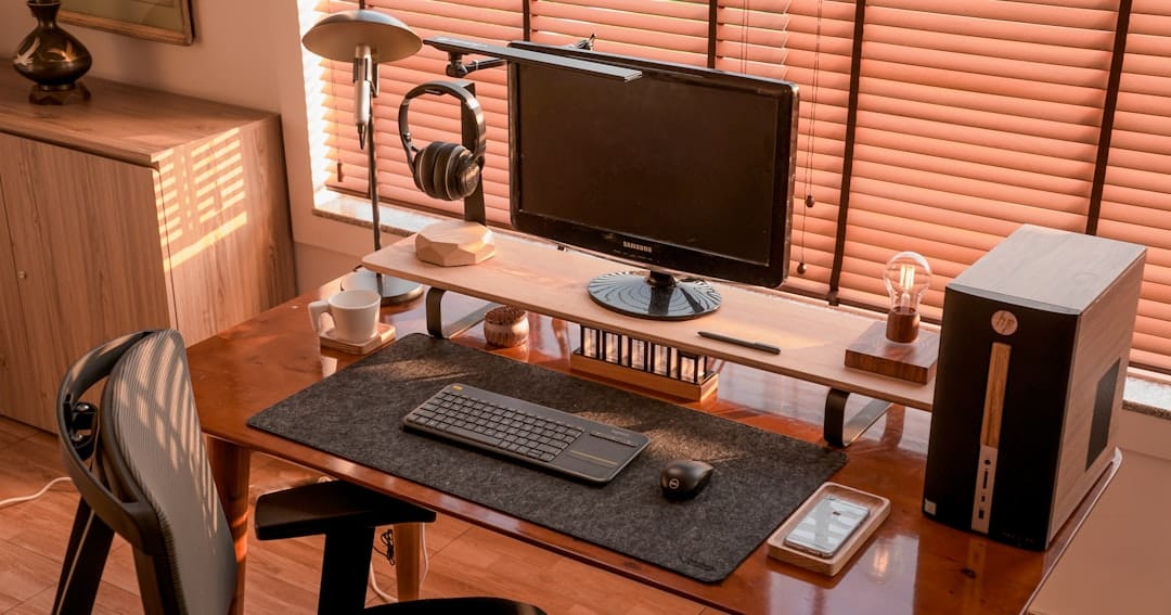 Lista de verificación para un puesto de trabajo ergonómico: Domine su oficina remota para la salud y la productividad