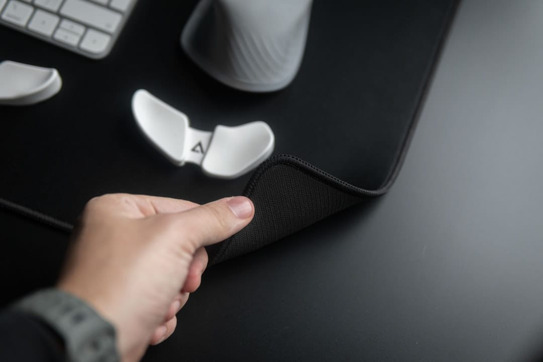 Los 7 Mejores Mouses Ergonómicos para el Síndrome del Túnel Carpiano (Guía 2026)