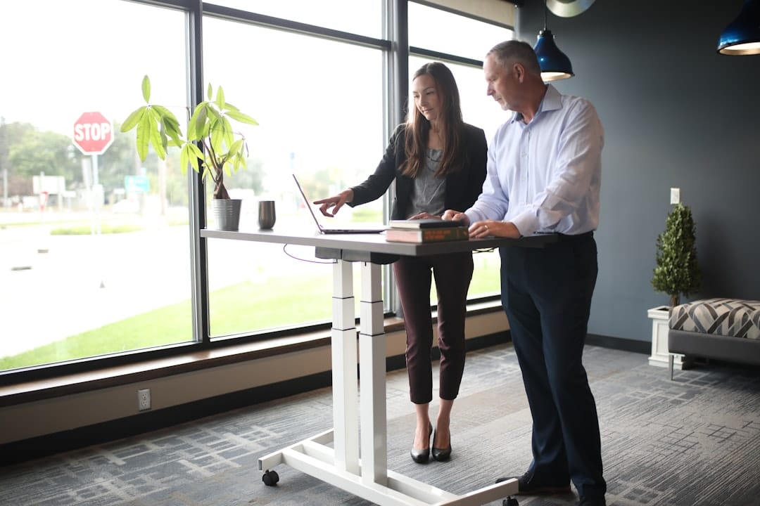 7 Best Electric Standing Desks That Actually Boost Ops (2026)