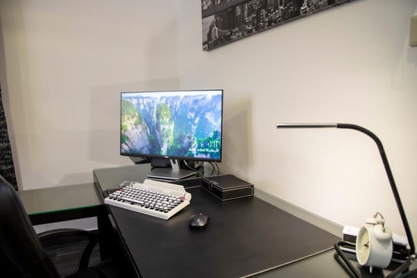 Best Monitor Arm for Ergonomic Home Office (Ops Lead Guide)