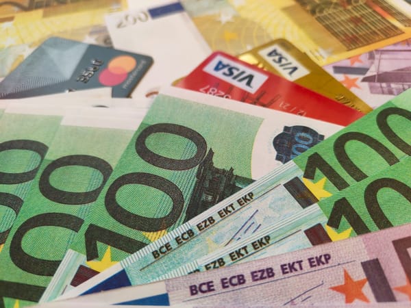 I Tested 7 No Fee Cards — Buying Euro Online That Actually Works (2026)